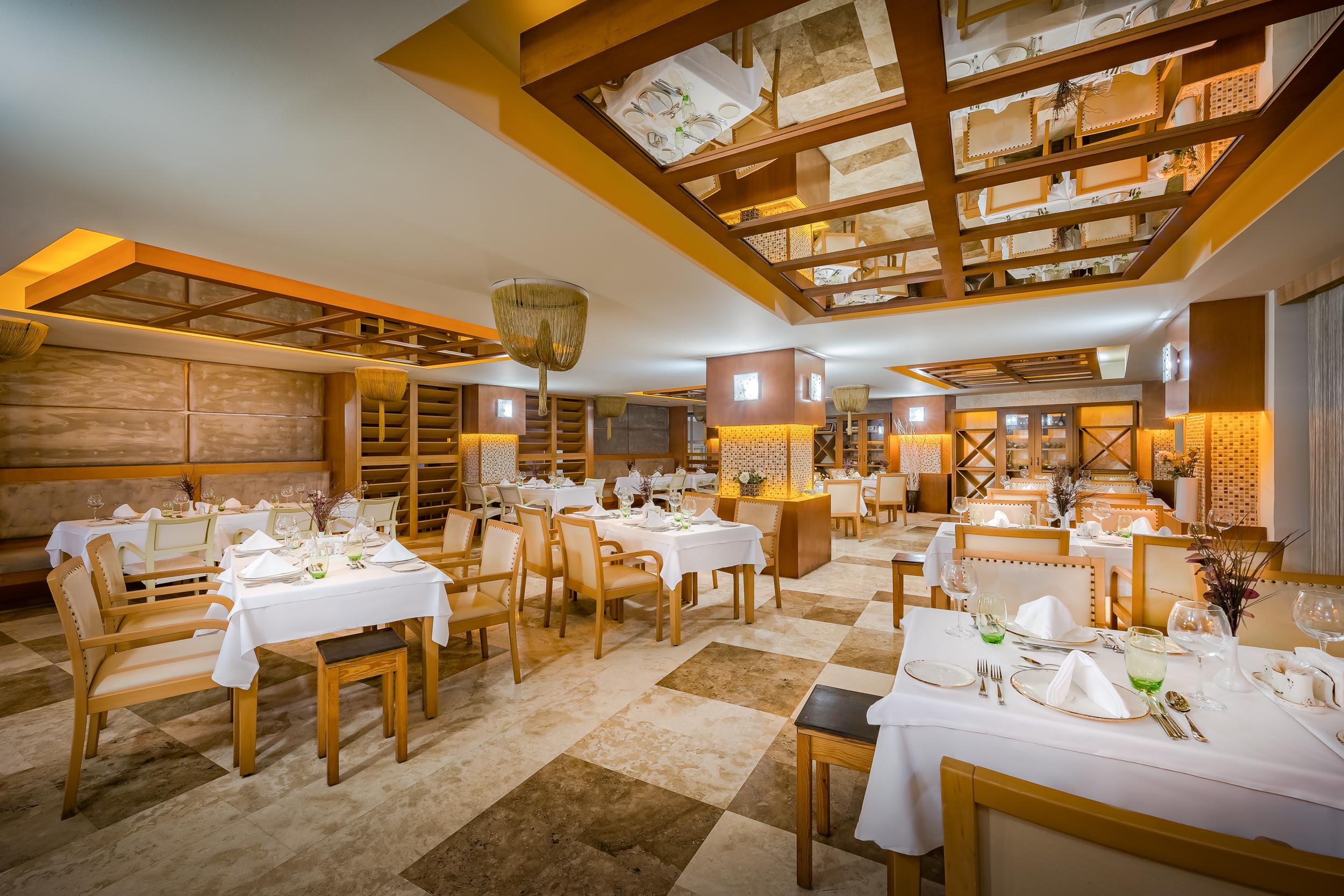 Alkoclar Exclusive Kemer Otel Екстериор снимка